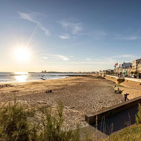 Luxurious With Private Pool In The Vend E Château-dʼOlonne